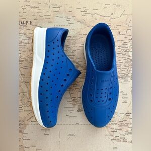 Native Robbie Sugarlite Victoria Blue/Shell White/Mash Speckle Rubber Size J1